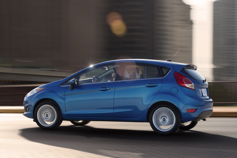 2015 Ford Fiesta Hatchback Titanium Picture