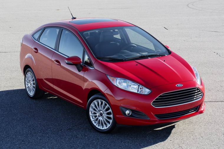 2015 Ford Fiesta Sedan Titanium Picture