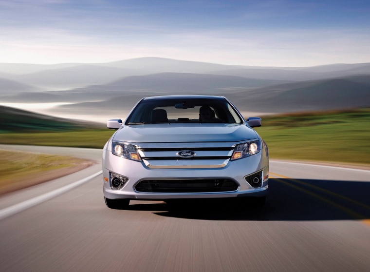 2011 Ford Fusion Hybrid Picture