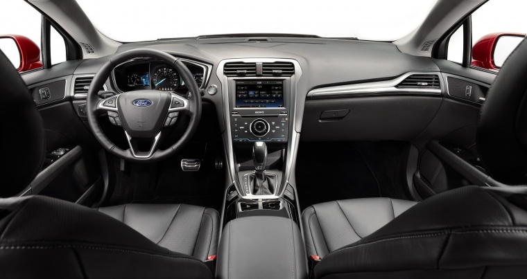 2016 Ford Fusion Titanium AWD Cockpit Picture