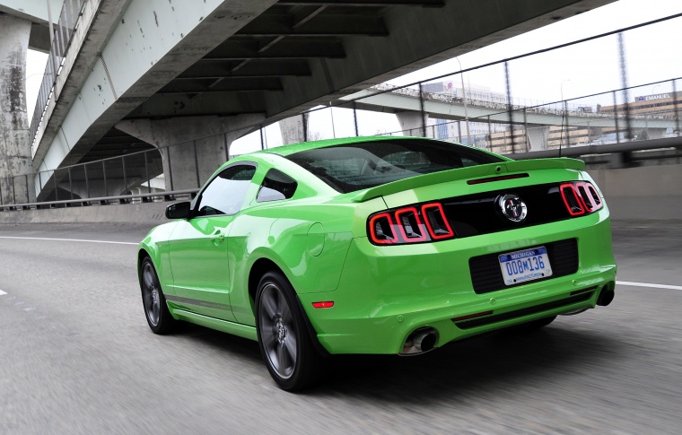 2014 Ford Mustang GT Coupe Picture