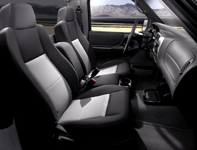 2010 Ford Ranger Front Seats Picture