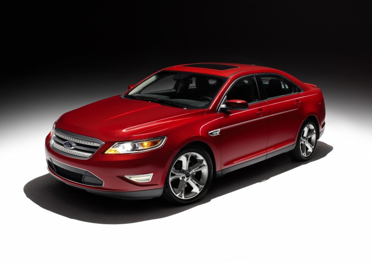 2012 Ford Taurus SHO Picture