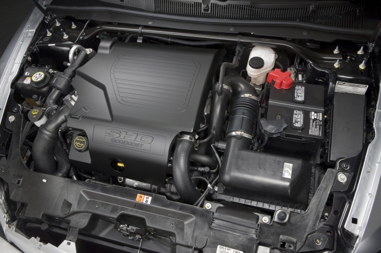 2012 Ford Taurus SHO 3.5-liter V6 EcoBoost Twin-Turbo Engine Picture