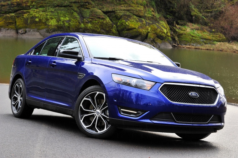 2015 Ford Taurus SHO Sedan Picture