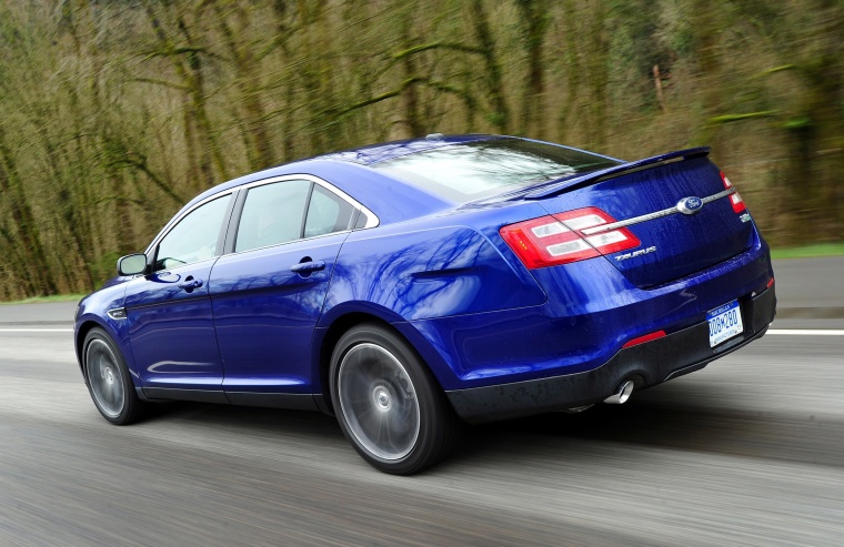 2015 Ford Taurus SHO Sedan Picture