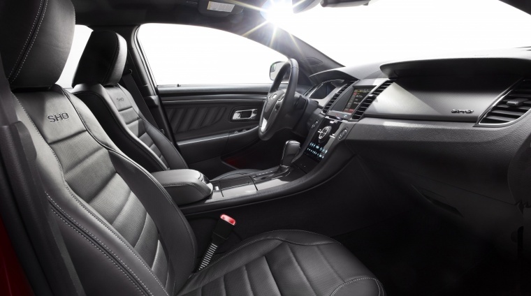 2016 Ford Taurus SHO Sedan Front Seats Picture