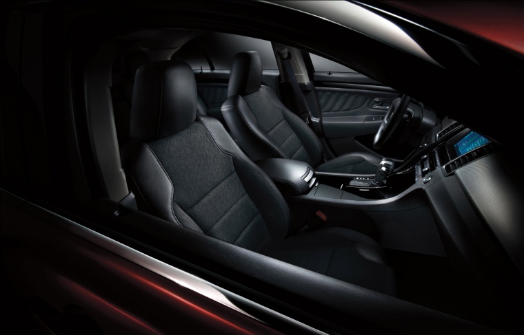 2016 Ford Taurus SHO Sedan Interior Picture