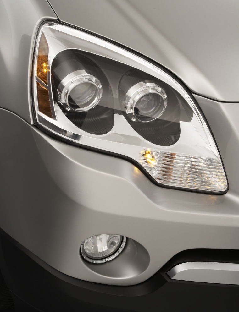 2012 GMC Acadia Headlight Picture