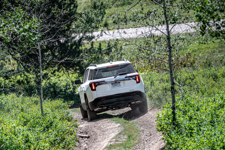 2020 GMC Acadia AT4 AWD Picture