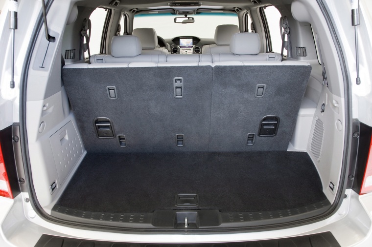 2011 Honda Pilot Trunk Picture