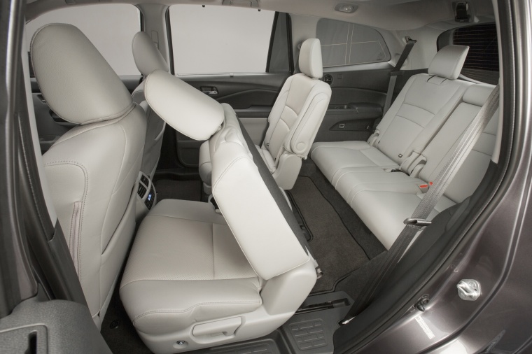 2018 Honda Pilot Third Row Seats Picture