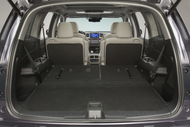 2018 Honda Pilot Trunk Picture