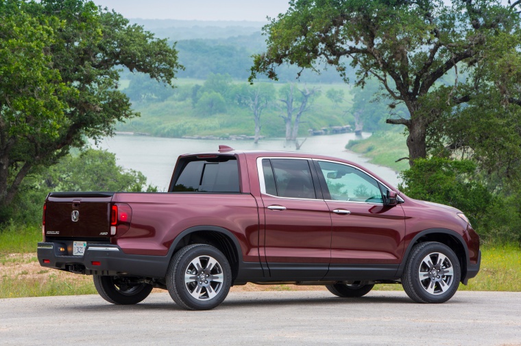 2019 Honda Ridgeline AWD Picture