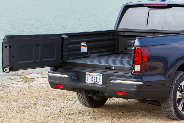 2019 Honda Ridgeline AWD Cargo Door Open Side Picture