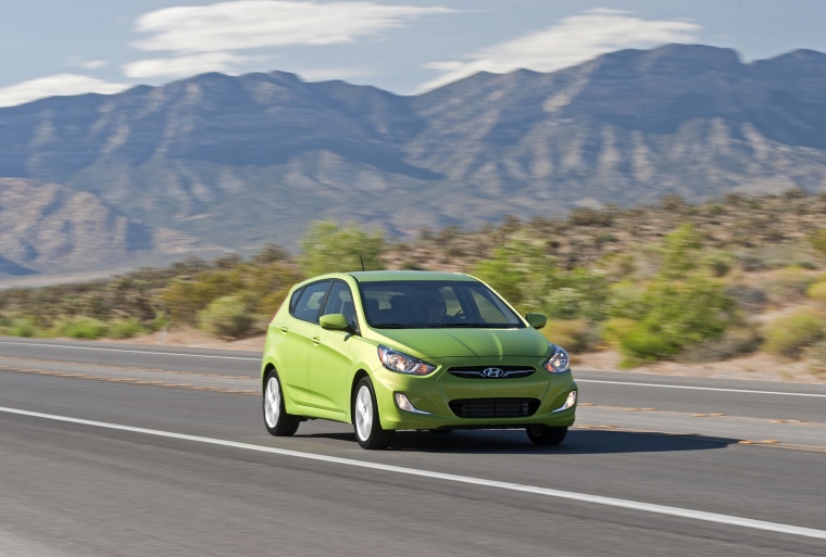 2014 Hyundai Accent Hatchback Picture