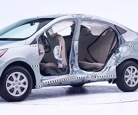 2014 Hyundai Accent Sedan IIHS Side Impact Crash Test Picture