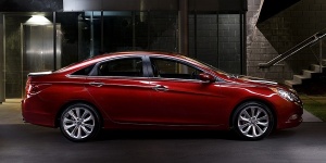 2011 Hyundai Sonata Reviews / Specs / Pictures / Prices