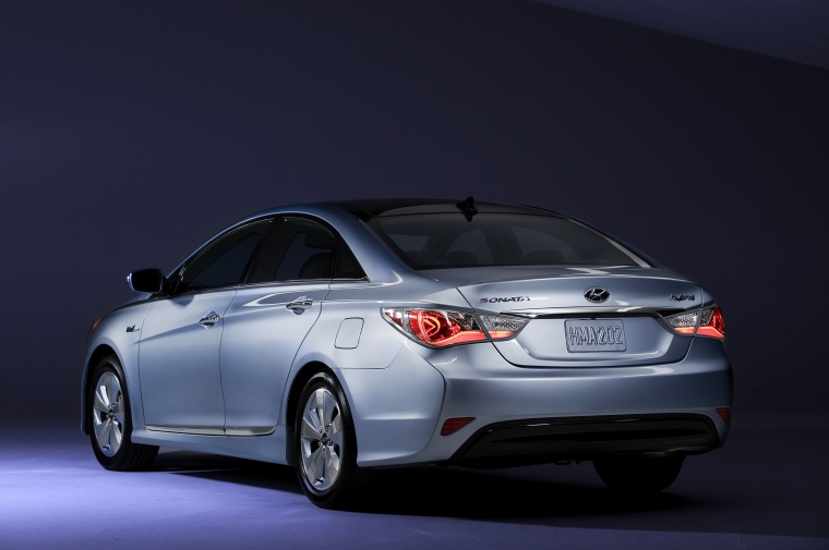 2012 Hyundai Sonata Hybrid Picture