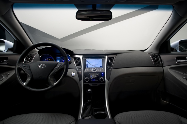 2012 Hyundai Sonata Hybrid Cockpit Picture