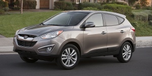 2010 Hyundai Tucson Reviews / Specs / Pictures / Prices