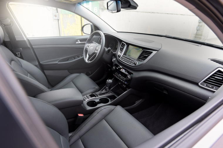 2018 Hyundai Tucson Limited 1.6T Front Seats Picture