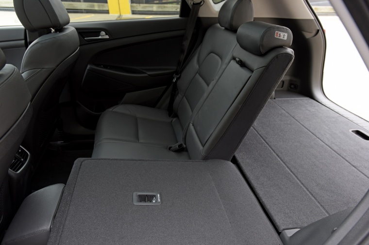 2018 Hyundai Tucson Limited 1.6T Rear Seats Folded Picture