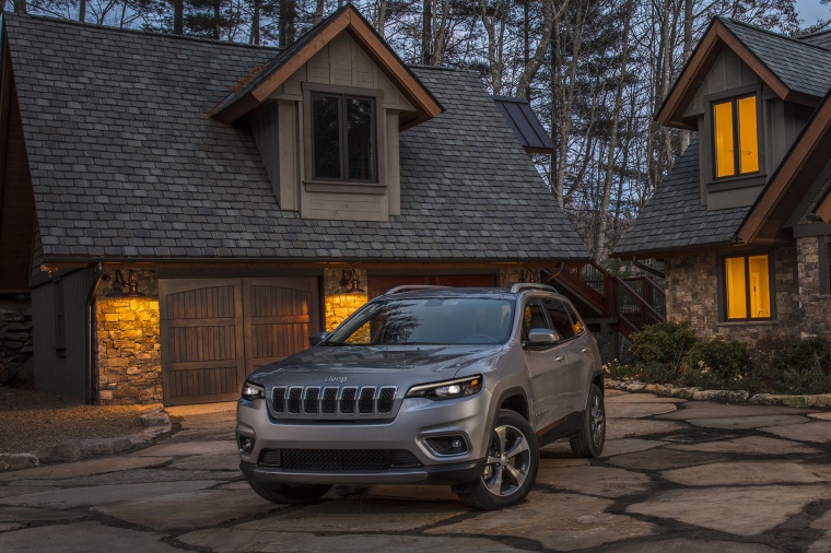 2020 Jeep Cherokee Limited 4WD Picture