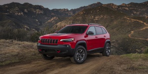 2020 Jeep Cherokee Reviews / Specs / Pictures / Prices