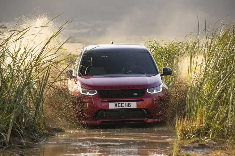 2020 Land Rover Discovery Sport P290 HSE R-Dynamic Picture