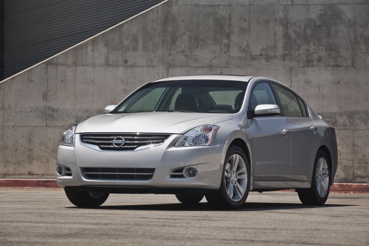 2011 Nissan Altima 3.5 SR Picture