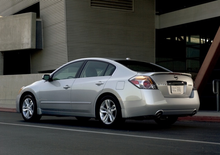 2011 Nissan Altima 3.5 SR Picture