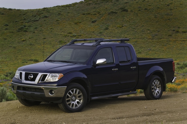 2010 Nissan Frontier Crew Cab PRO-4X 4WD Picture