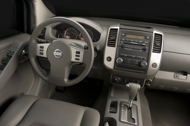 2010 Nissan Frontier Crew Cab PRO-4X 4WD Cockpit Picture