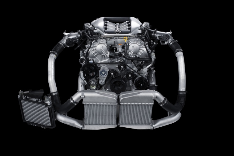 2010 Nissan GT-R 3.8-liter V6 Twin-Turbo Engine Picture