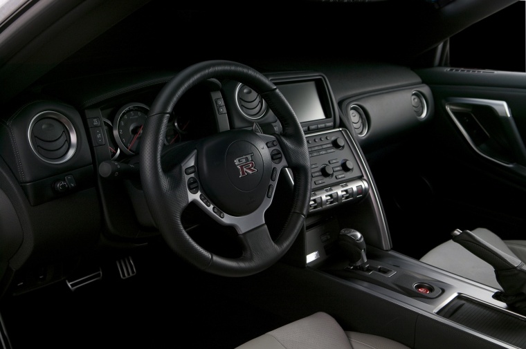 2010 Nissan GT-R Interior Picture