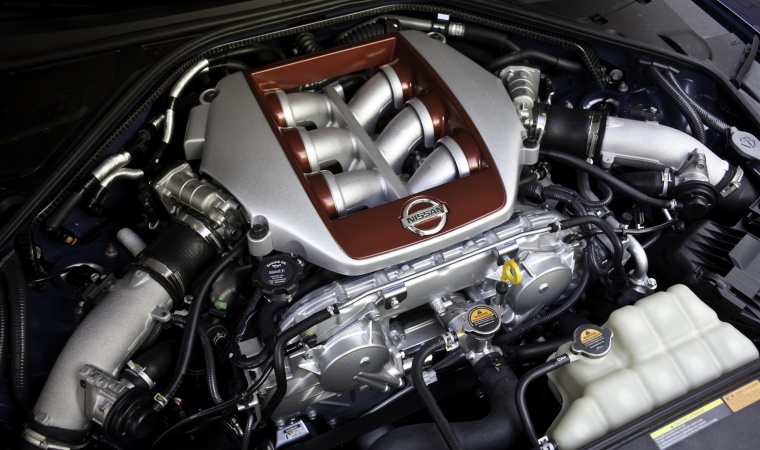 2012 Nissan GT-R Coupe 3.8-liter V6 Twin-Turbo Engine Picture