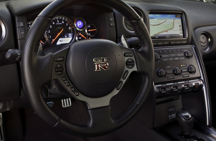 2012 Nissan GT-R Coupe Steering-Wheel Picture