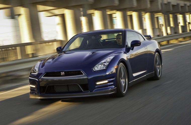 2012 Nissan GT-R Coupe Picture