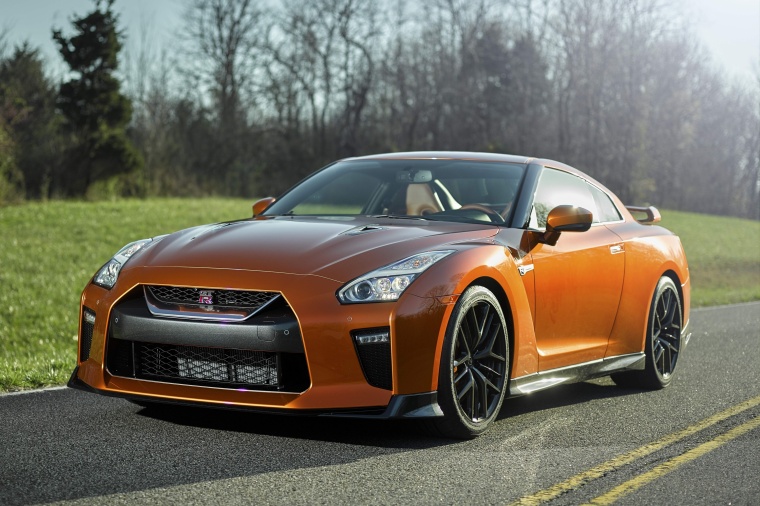 2018 Nissan GT-R Coupe Premium Picture