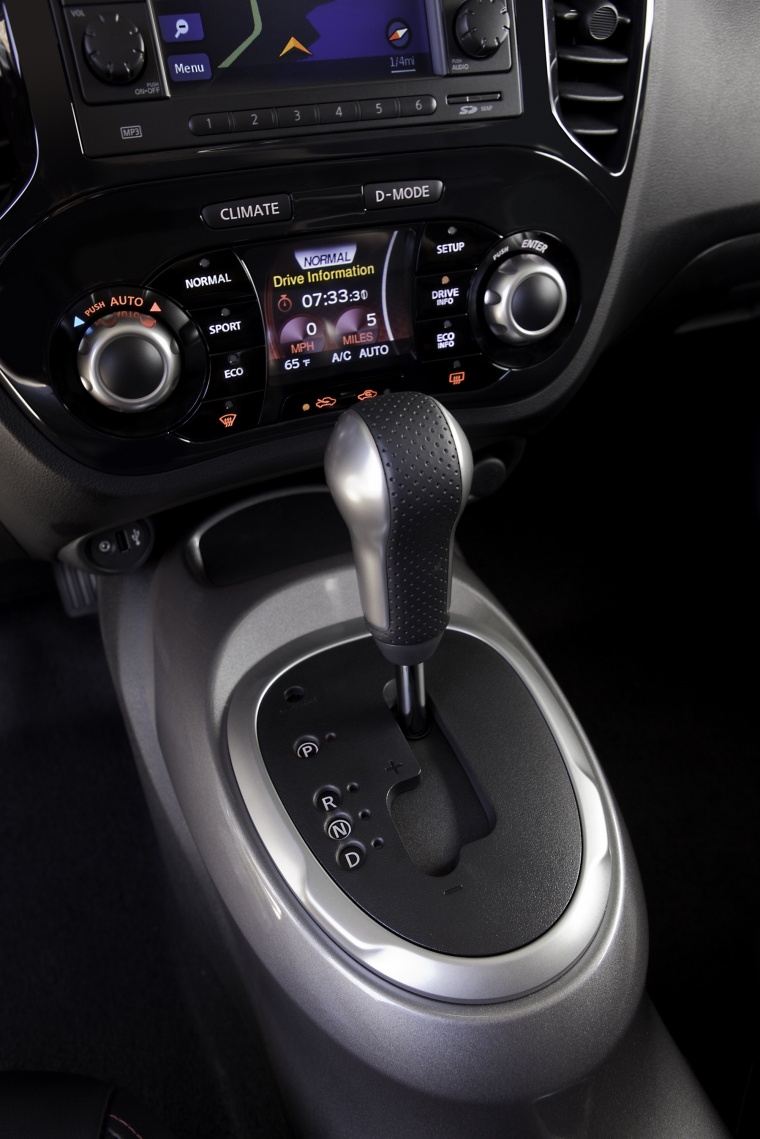 2014 Nissan Juke SL AWD Gear Lever Picture