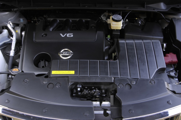 2010 Nissan Murano 3.5-liter V6 Engine Picture