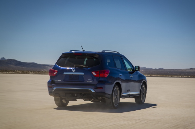 2018 Nissan Pathfinder Platinum 4WD Picture