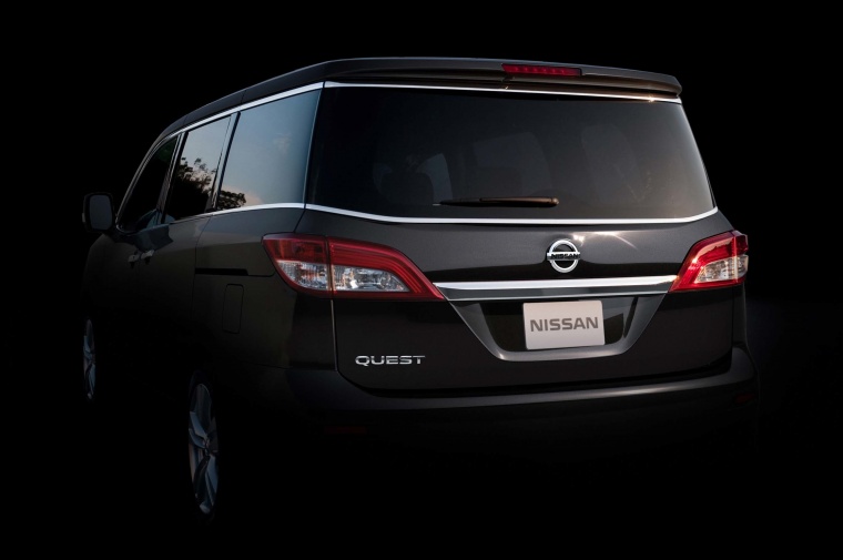 2012 Nissan Quest Picture