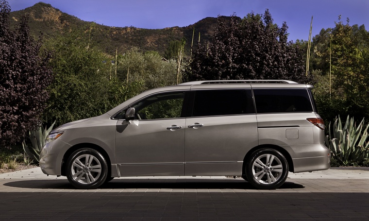 2012 Nissan Quest Picture