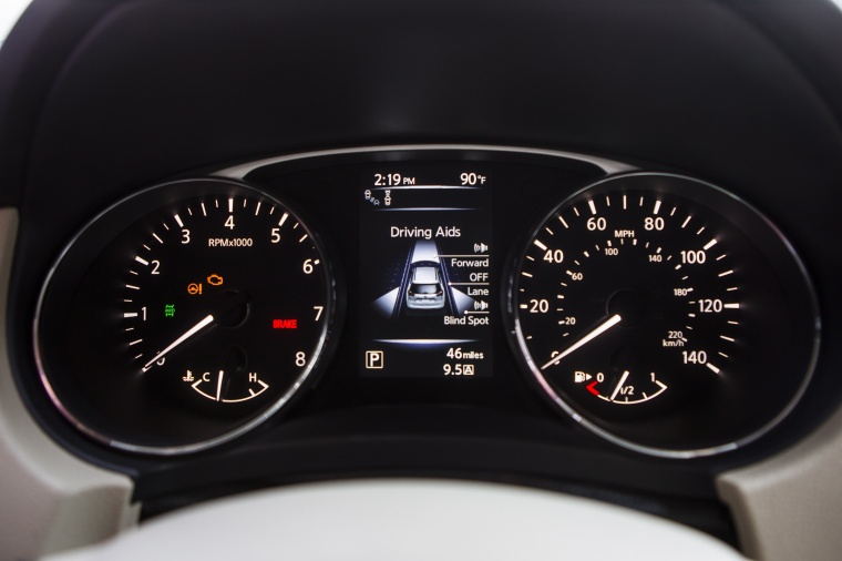 2014 Nissan Rogue SL AWD Gauges Picture