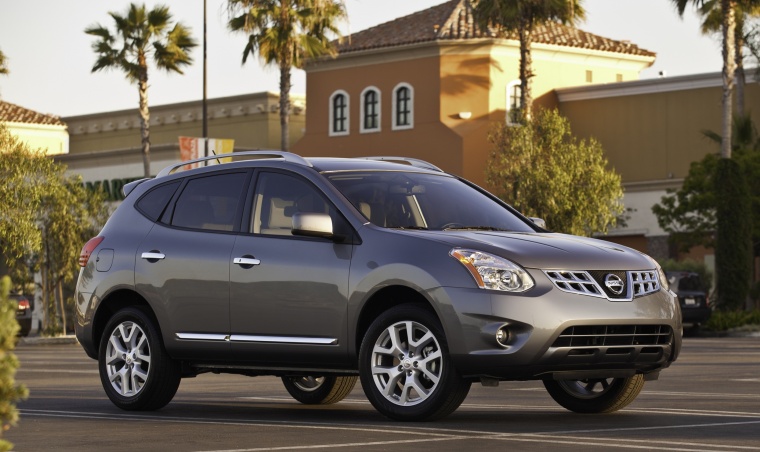 2014 Nissan Rogue Select Picture