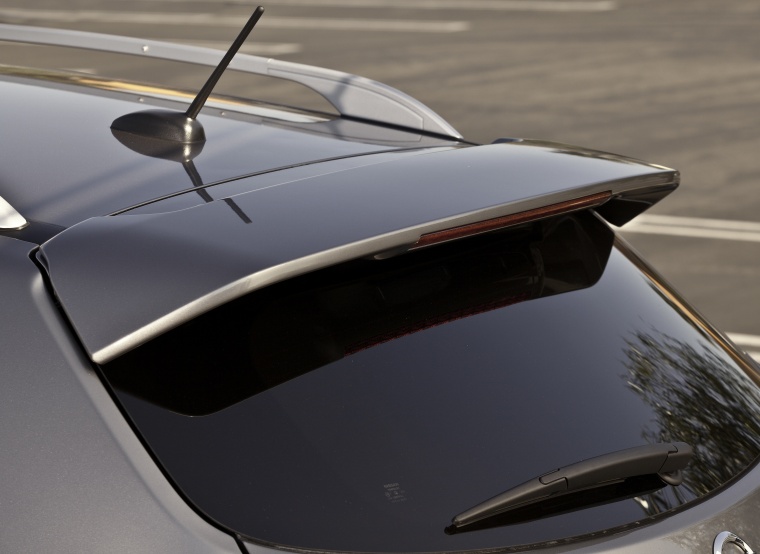 2014 Nissan Rogue Select Rear Spoiler Picture