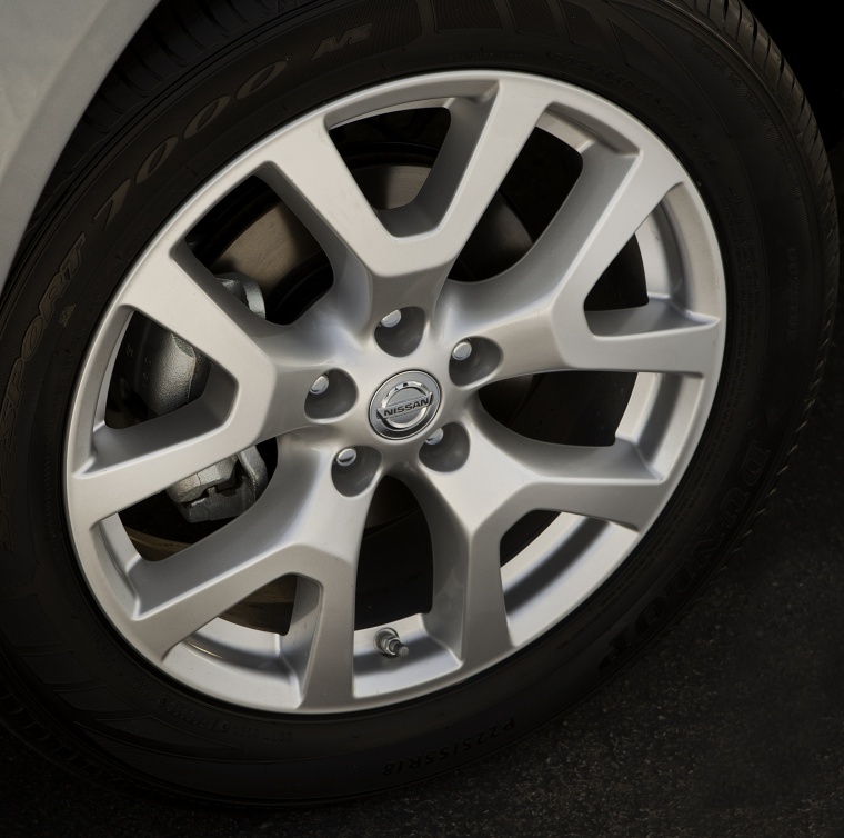 2014 Nissan Rogue Select Rim Picture