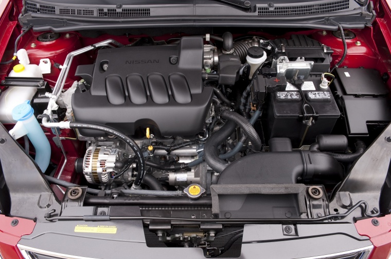 2010 Nissan Sentra SL Sedan 2.0-liter Inline-4 Engine Picture